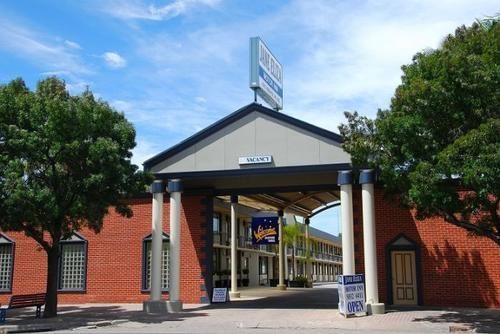 Jane Eliza Motor Inn スワン・ヒル エクステリア 写真